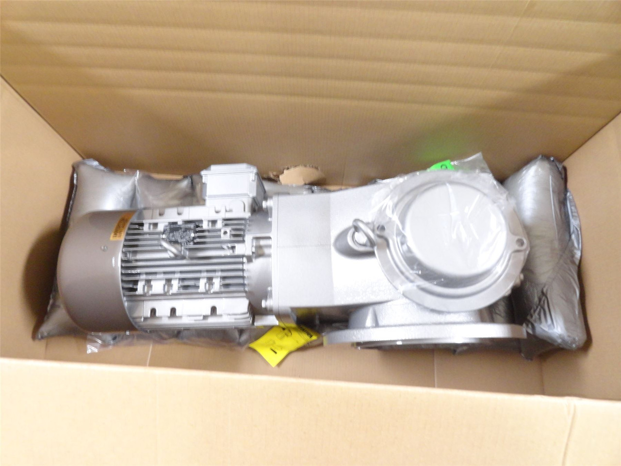 Nord SK 9042.1AFBH-132MP/4; GearMotor 10HP 47.67:1Ratio