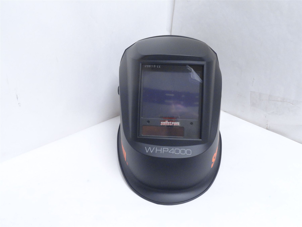 Sellstrom WHP4000; Digital Auto-Darkening Welding Helmet Sellstrom WHP4000; Digital Auto-Darkening Welding Helmet