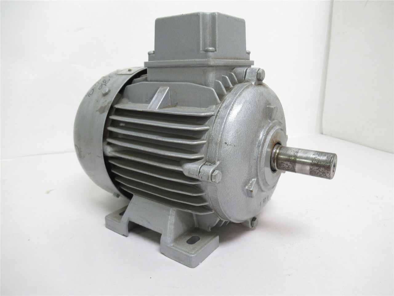 Bege R 90S/4; AC Motor; 3/4HP; 220VAC; 1480RPM