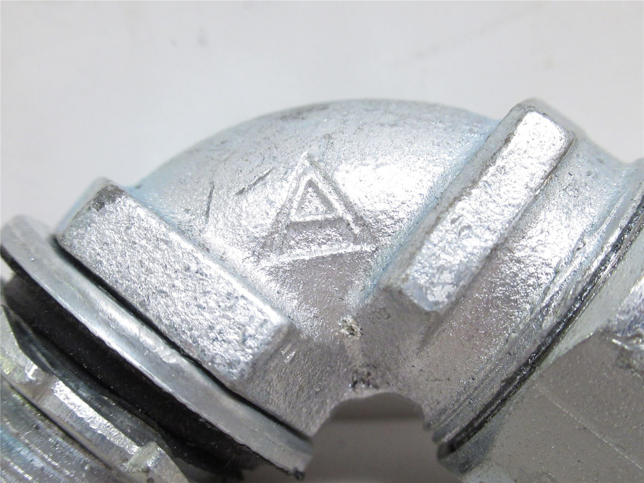 Appleton ST-9050; Liquidtight Connector Elbow 90Deg; 1/2"