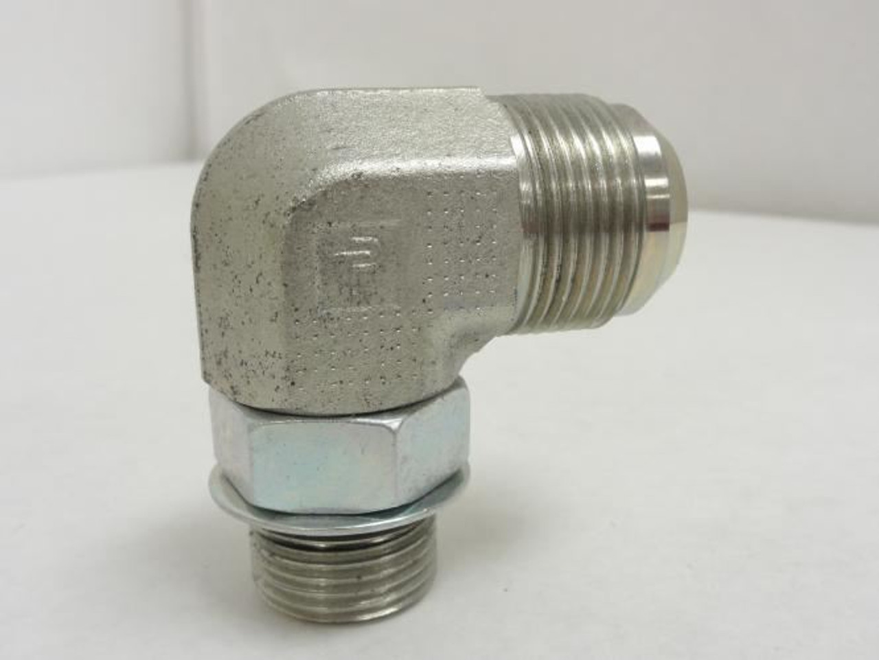 Parker 16-12 C5OX; Hydraulic Elbow 90Deg 1 JIC x 3/4 Boss Parker 16-12 C5OX; Hydraulic Elbow 90Deg 1 JIC x 3/4 Boss