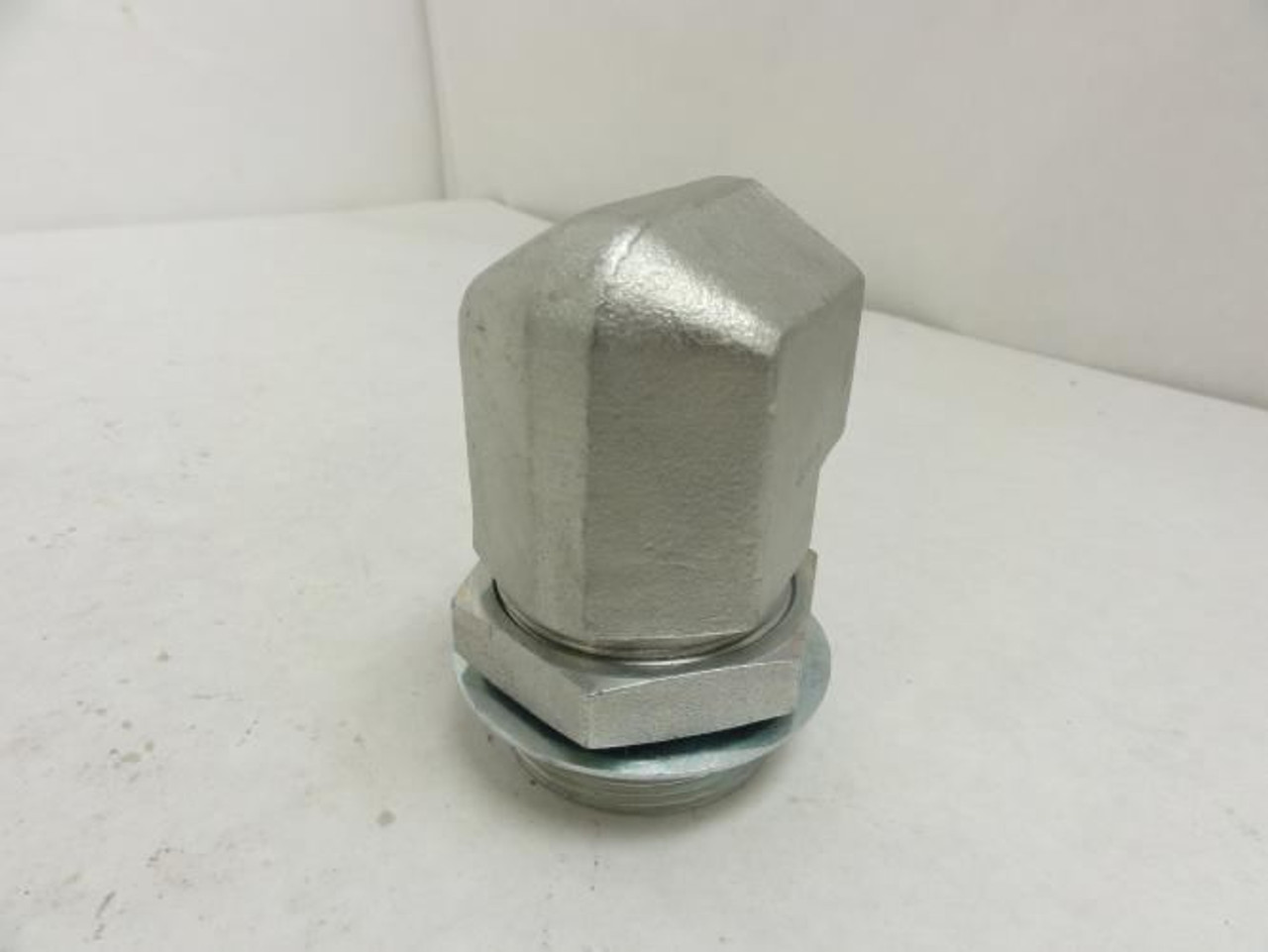 Brennan 6801-16-24-NWO-FG; Hyd. Elbow 90Deg 1 JIC x 1-1/2 Boss Brennan 6801-16-24-NWO-FG; Hyd. Elbow 90Deg 1 JIC x 1-1/2 Boss