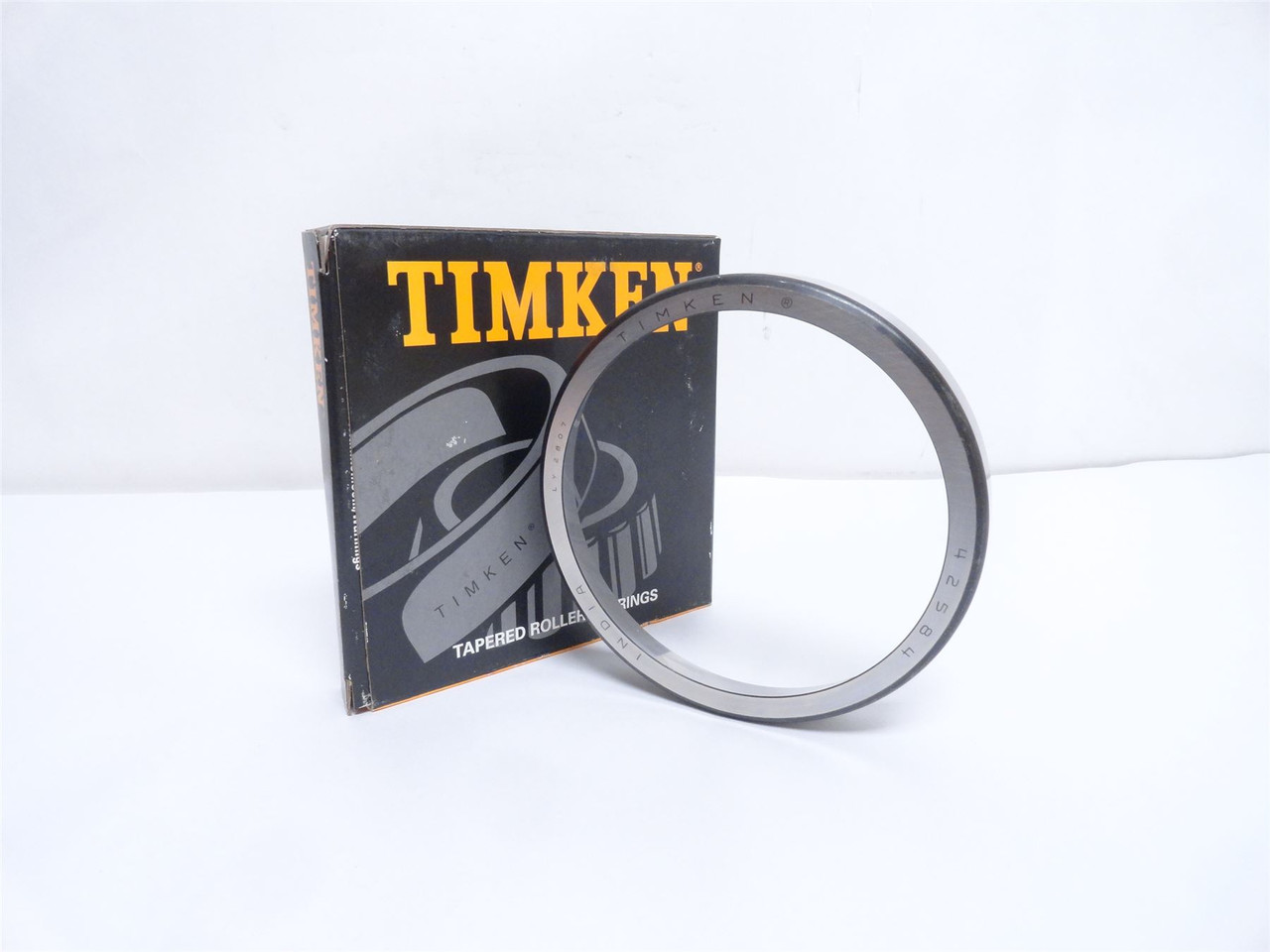Timken 42584-20024; Tapered Roller Bearing Cup; 5.843" OD