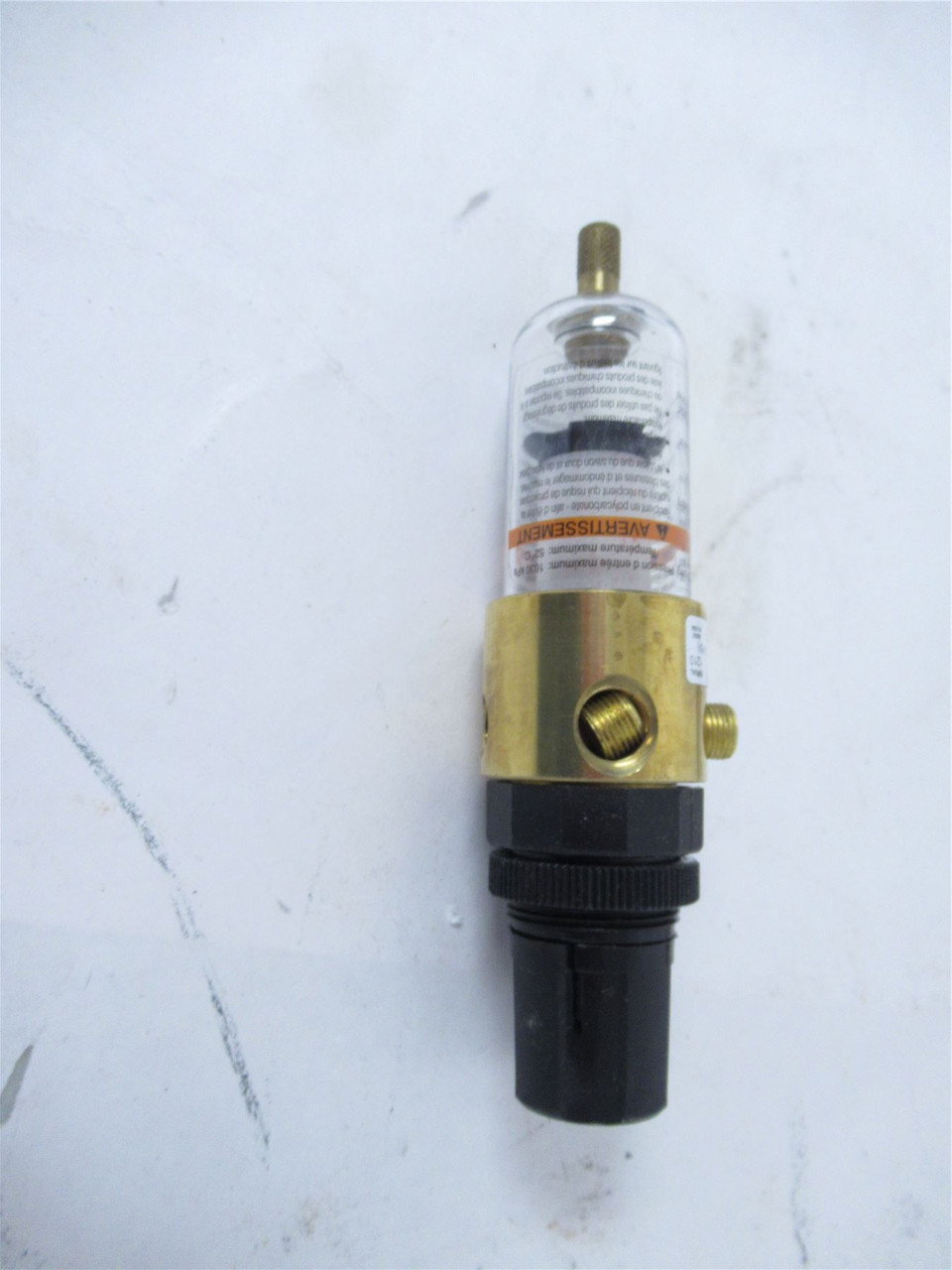 Wilkerson BB3-02-DK00; Filter Regulator 1/4" NPT Max 150PSI Wilkerson BB3-02-DK00; Filter Regulator 1/4" NPT Max 150PSI