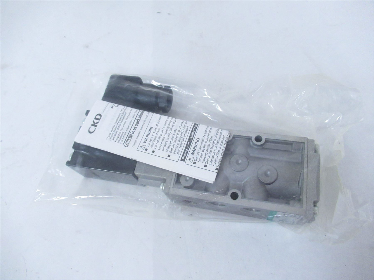 CDK 4F210-08; Solenoid Valve 24VDC 5 Port
