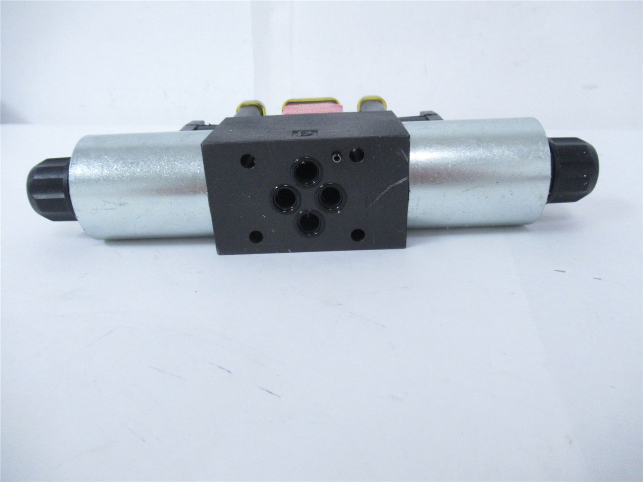 Parker D1VW001CNYGS45; Hydraulic Solenoid Valve 120/60V/Hz