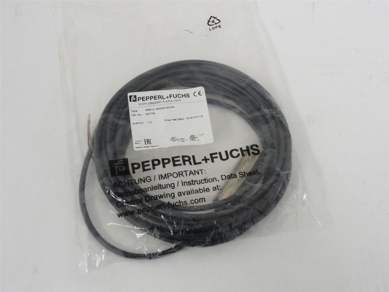 PepperL+Fuchs 231733; Proximity Sensor; NEB12-18GM50-E2-5M