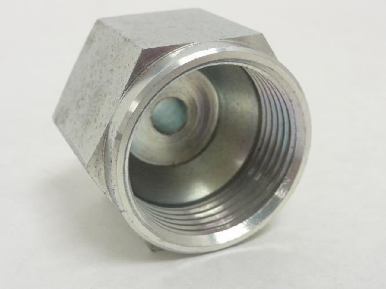 Brennan 16FJ-06MJ; Hydraulic Reducer 1 Female JIC to 3/8 JIC Brennan 16FJ-06MJ; Hydraulic Reducer 1 Female JIC to 3/8 JIC