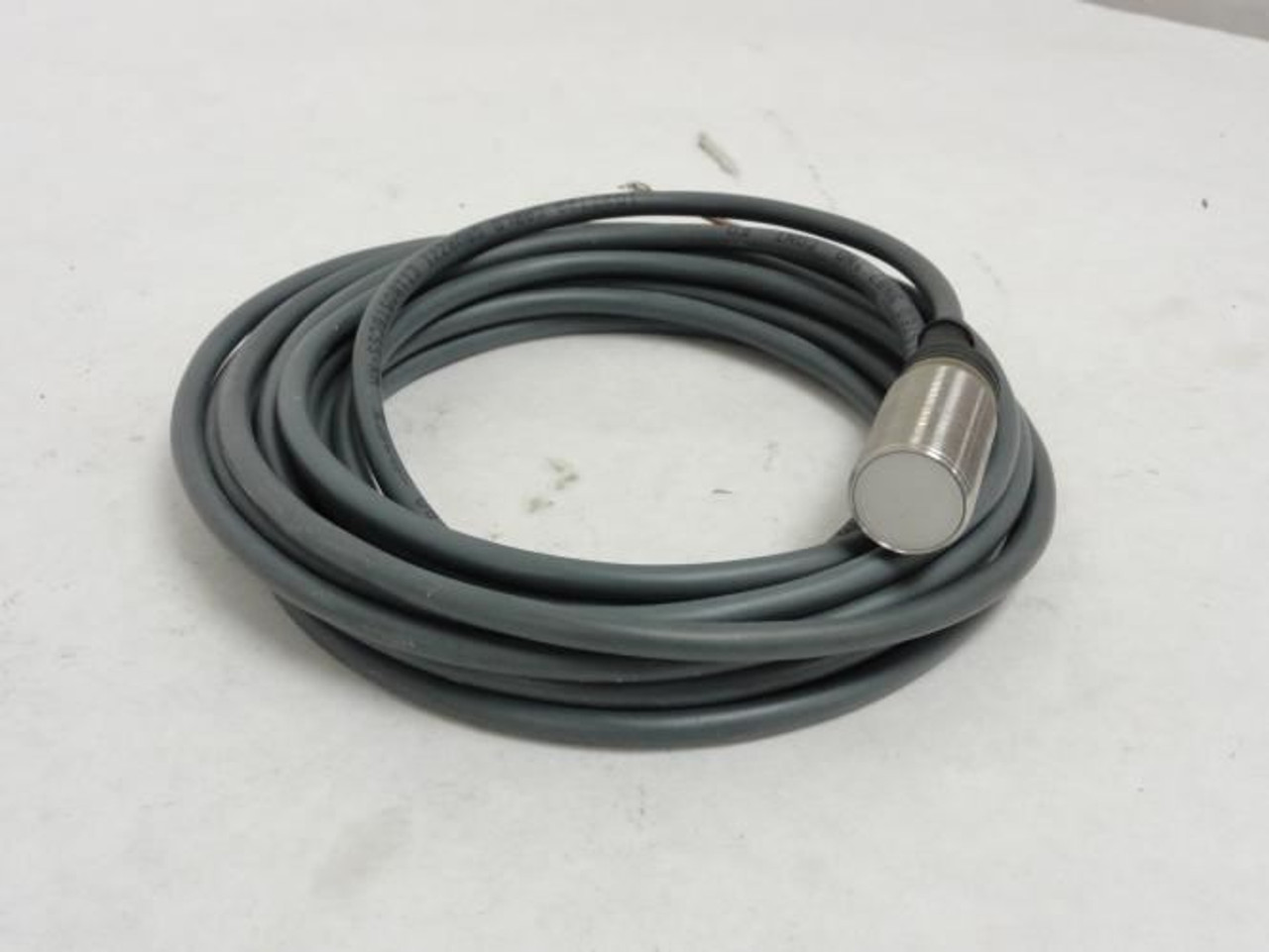 Carlo Gavazzi EI1805TBCSS; Proximity Sensor SCR (no mounting nuts)