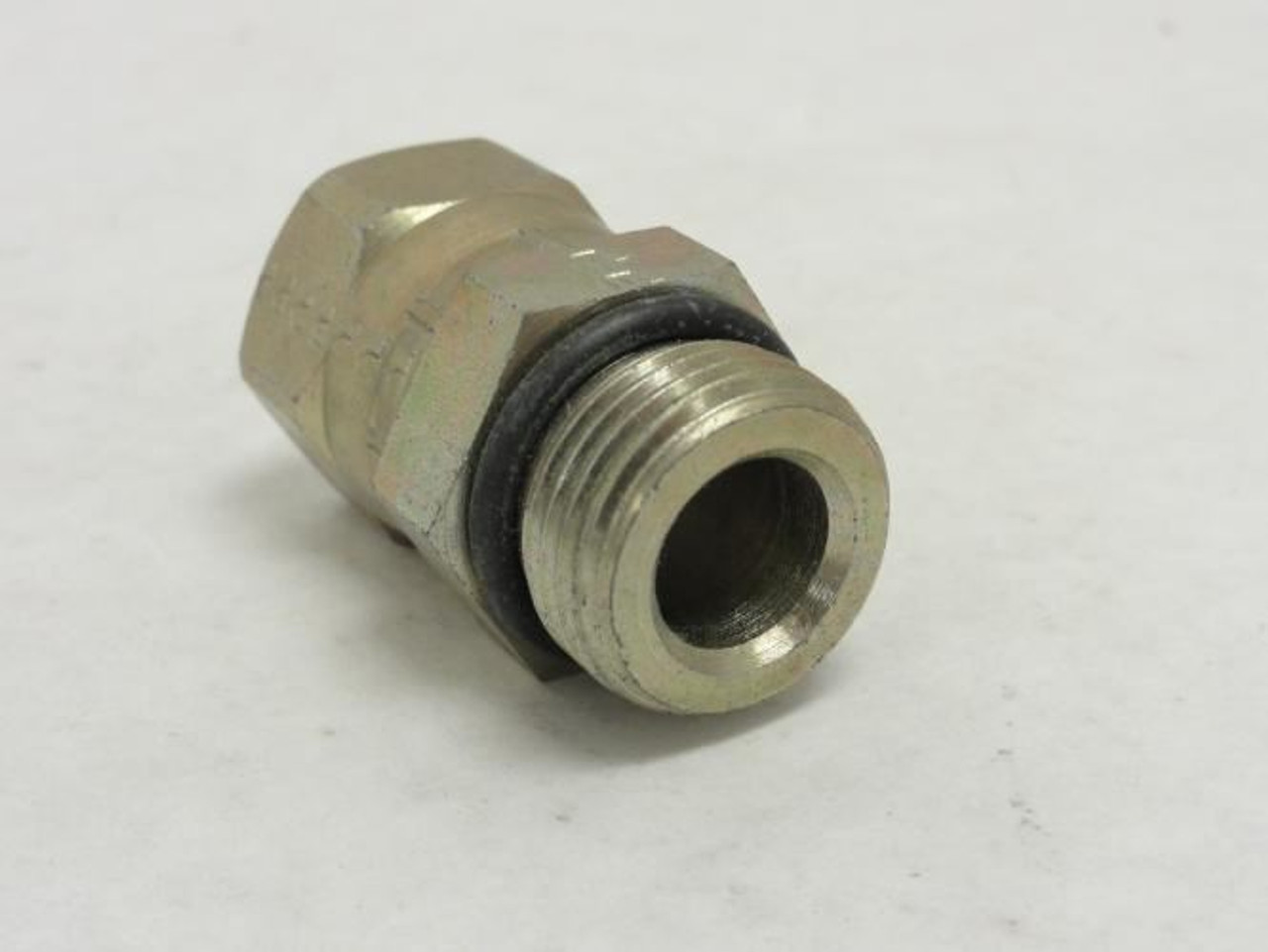 Parker 10 F65OX; Swivel Connector 5/8" Boss to 5/8" JIC Parker 10 F65OX; Swivel Connector 5/8" Boss to 5/8" JIC