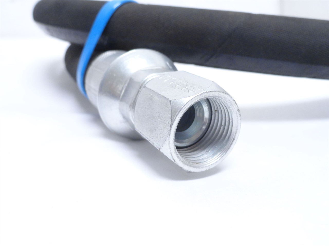 Eaton H4300860860866; Hose Assy; 3/8 JIC x 3/8 JIC; 65" Long Eaton H4300860860866; Hose Assy; 3/8 JIC x 3/8 JIC; 65" Long