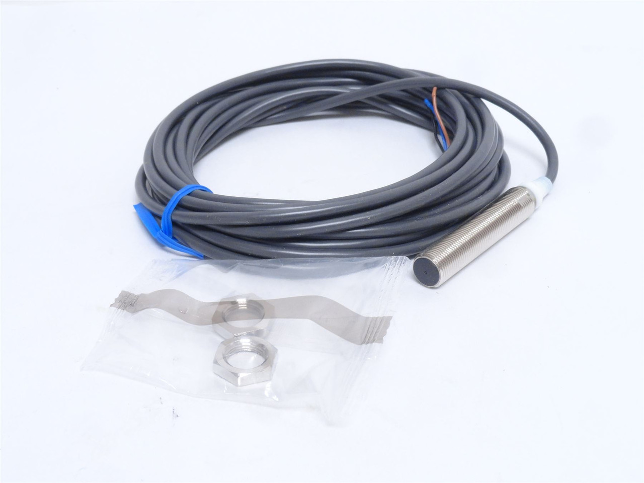 Omron E2A-M12LS04-WP-B1; Inductive Proximity Sensor; 12-24VDC