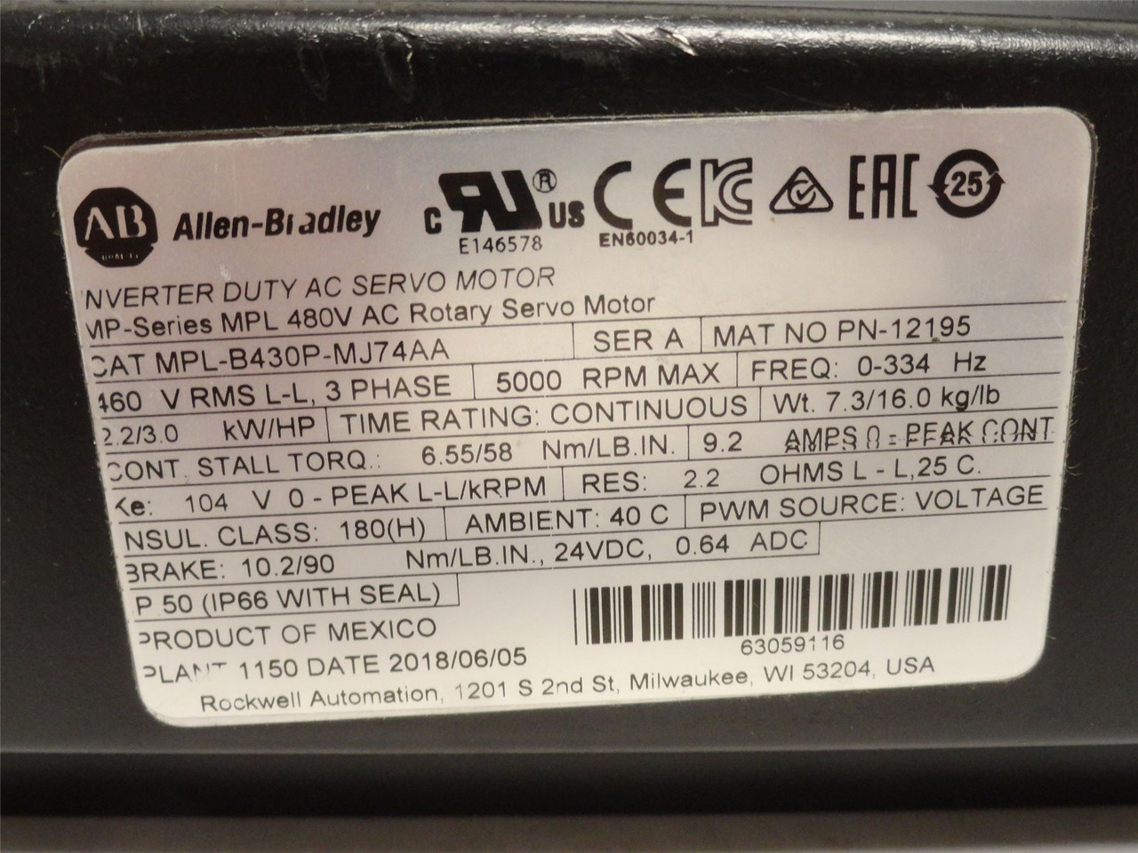 Allen-Bradley MPL-B430P-MJ74AA; Servo-Motor; 460VAC; 5000RPM