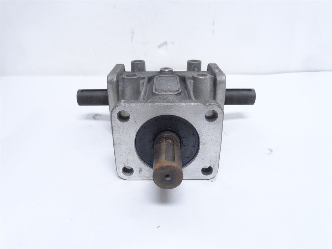 JBT 308475A; Gearbox; 1:1 Ratio; 3-Way JBT 308475A; Gearbox; 1:1 Ratio; 3-Way