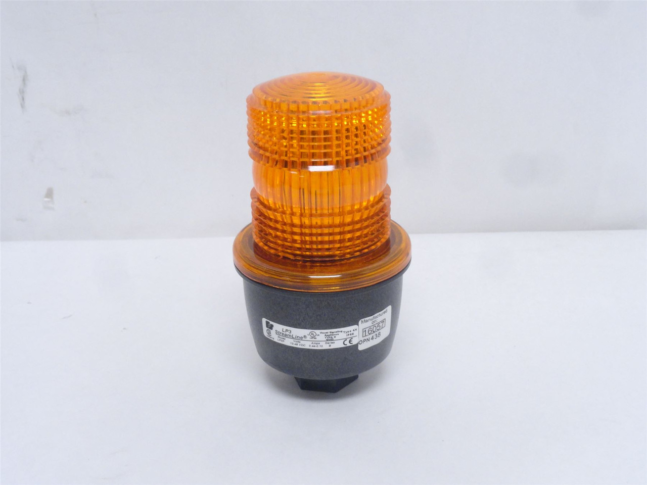 Federal LP3P-012-048A; Amber Low Profile Strobe Light; 12-48V Federal LP3P-012-048A; Amber Low Profile Strobe Light; 12-48V