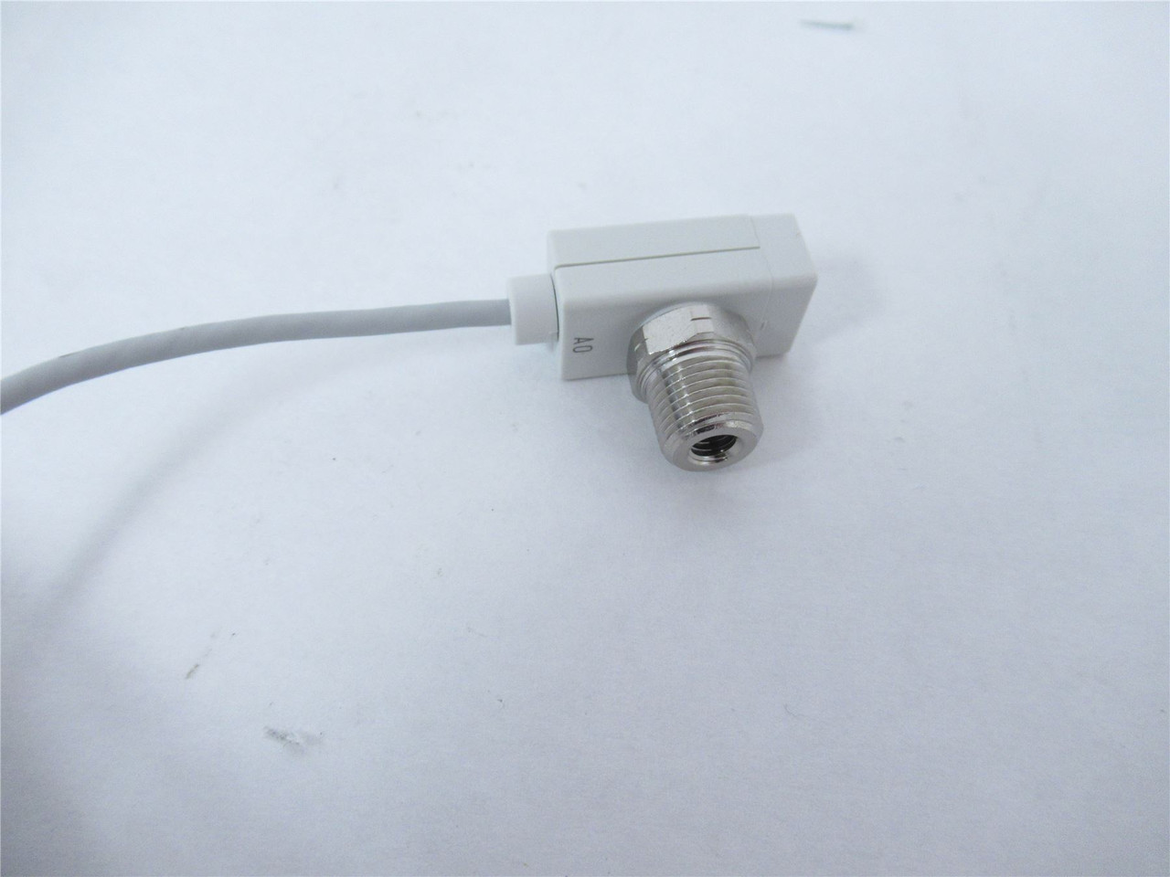 SMC PSE511-T01; Pnuematic Sensor  101 KPA 1/8 NPTF Port Size