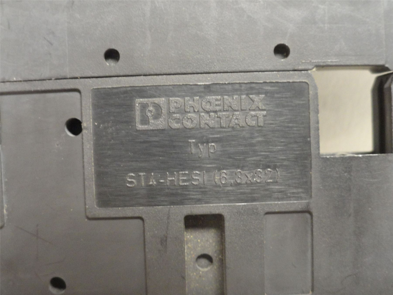 Phoenix 3036385; Lot-20 Terminal Fuse Blocks; 250VAC (3 x 32)