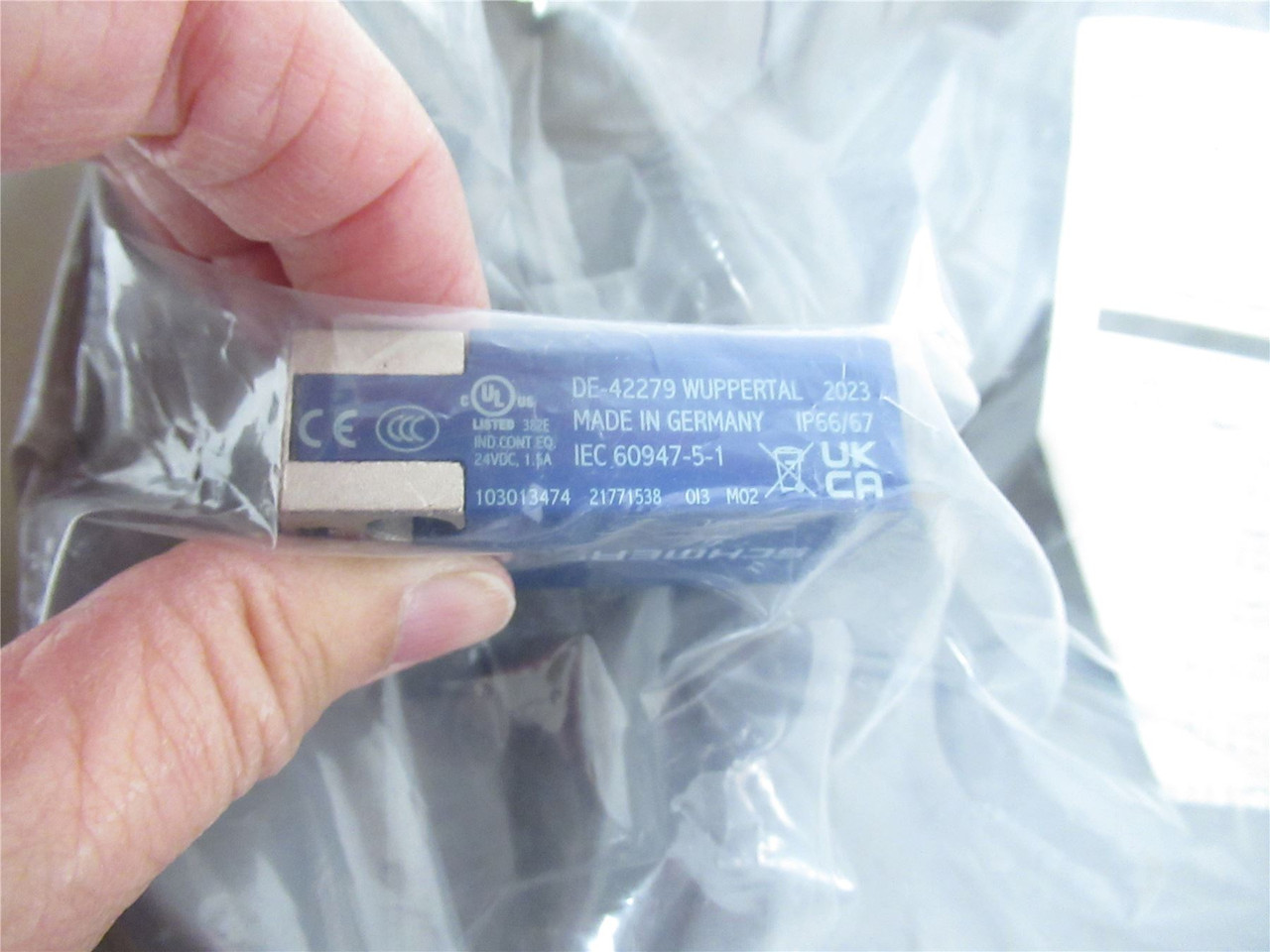 Schmersal  PS116-T12-STR-S200; LimiteSwitch24 VDCM12 6-POLE;