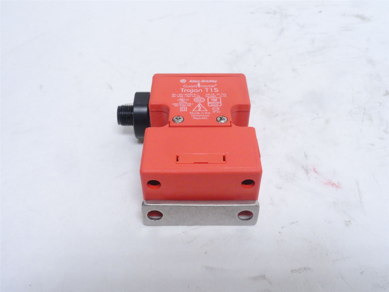 Allen-Bradley 440K-T11474; Guardmaster Tongue Interlock Switch