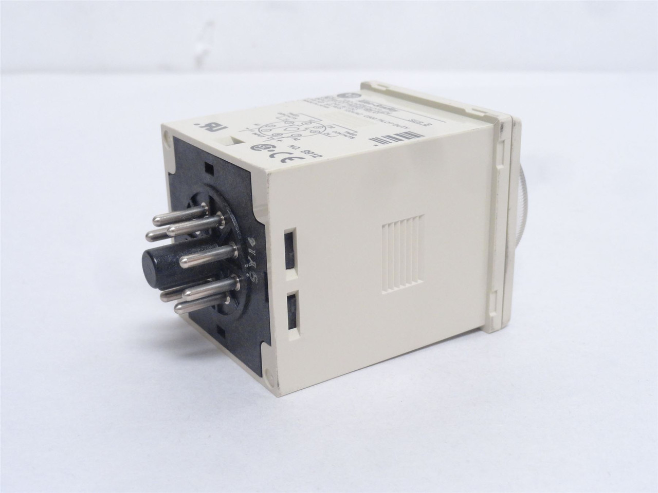 Allen-Bradley 700-HRM12TU24; Dial Timing Relay 24VAC/DC; DPDT