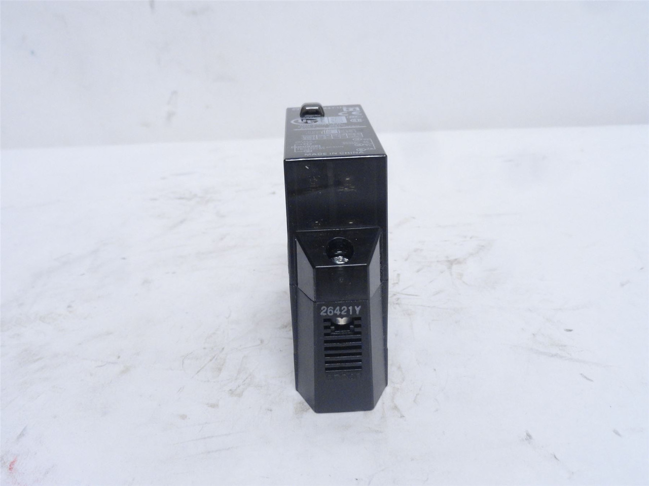 Omron E3JM-R4M4T-US; Photo Sensor; 12-240VAC/DC; SPDT