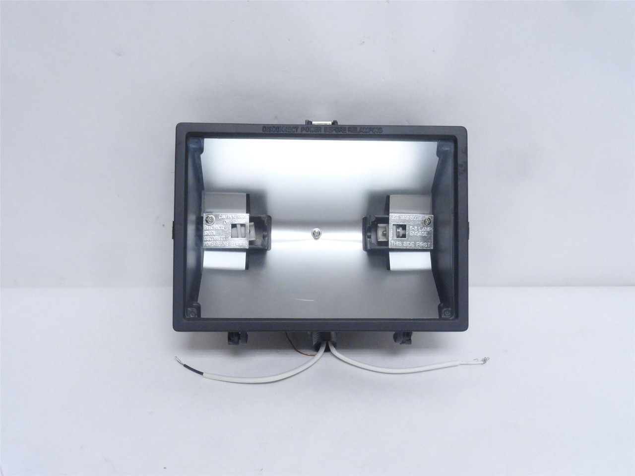 Cooper QZ5L; Quartz Floodlight; 500W; 120VAC; 1/2NPT Mount