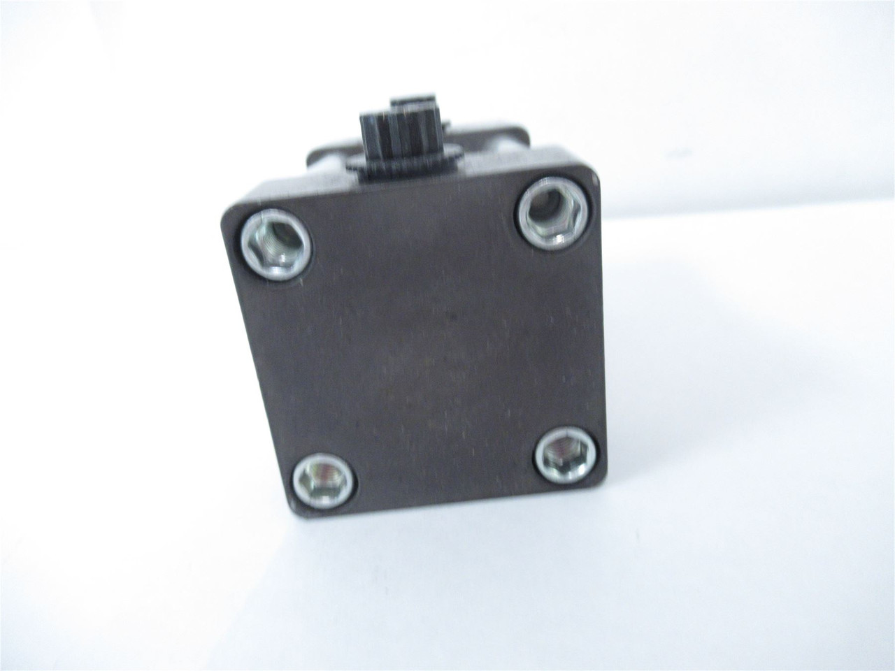 Parker 02.00 CF3MAU18AC1.00; Cylinder 2"ID 1" Stroke; 250 PSI Parker 02.00 CF3MAU18AC1.00; Cylinder 2"ID 1" Stroke; 250 PSI