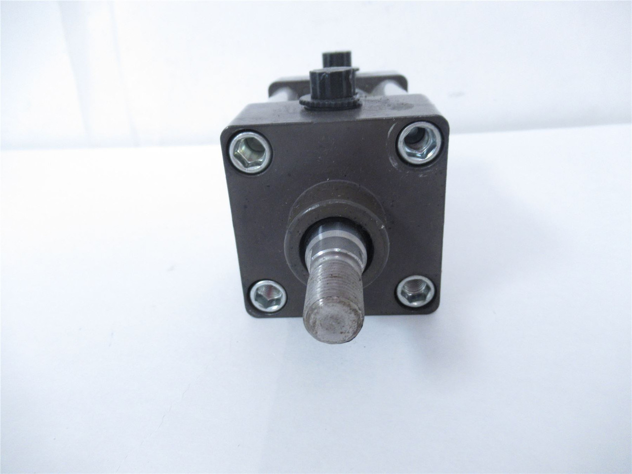 Parker 02.00 CF3MAU18AC1.00; Cylinder 2"ID 1" Stroke; 250 PSI Parker 02.00 CF3MAU18AC1.00; Cylinder 2"ID 1" Stroke; 250 PSI