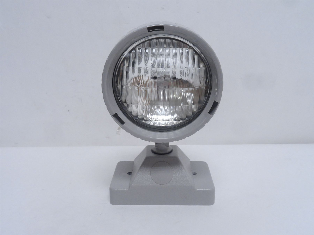 Lithonia ELANXH0806; Wet Location Remote Head; 1-Lamp; 6V; 8W Lithonia ELANXH0806; Wet Location Remote Head; 1-Lamp; 6V; 8W
