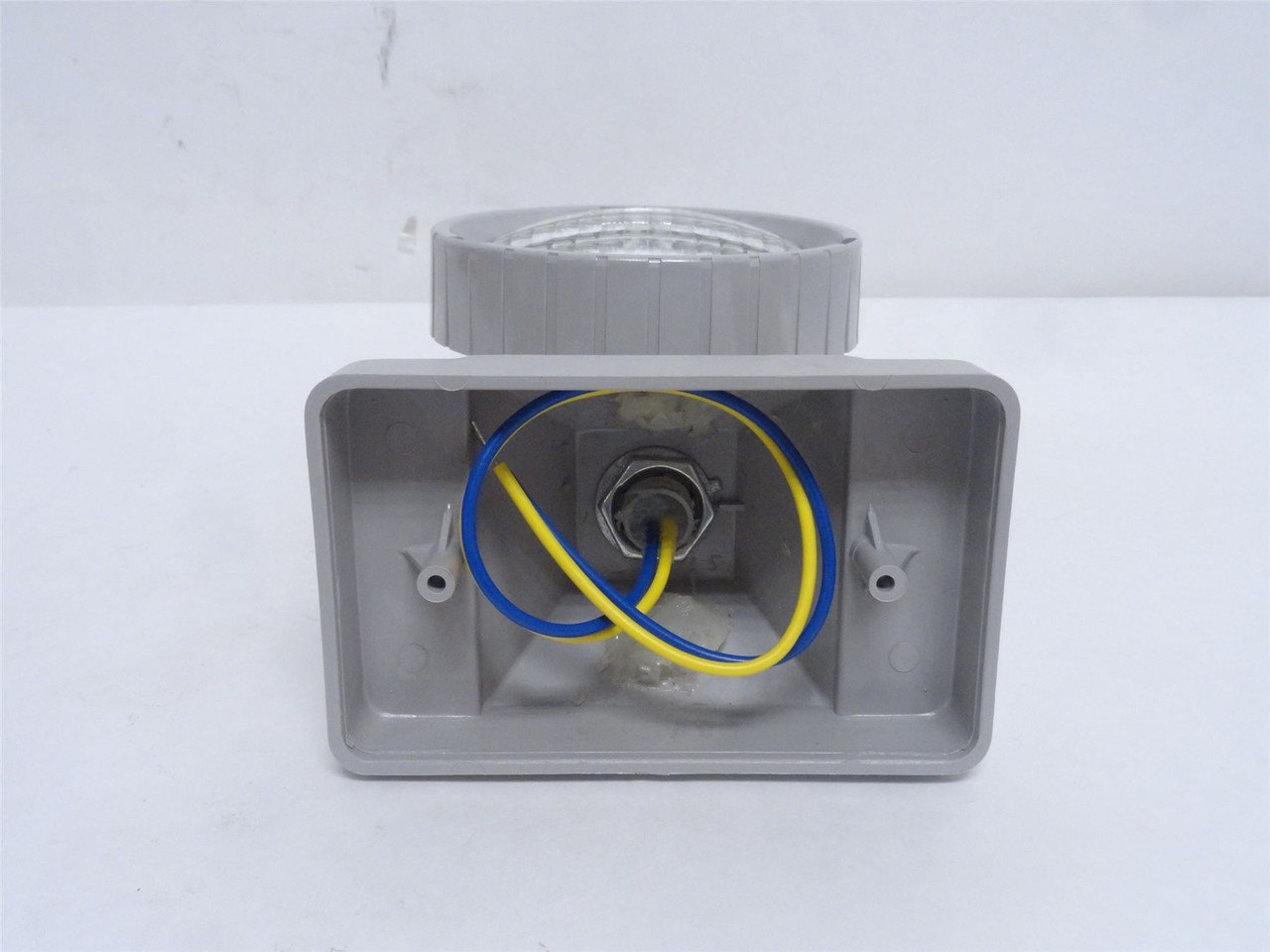 Lithonia ELANXH0806; Wet Location Remote Head; 1-Lamp; 6V; 8W Lithonia ELANXH0806; Wet Location Remote Head; 1-Lamp; 6V; 8W