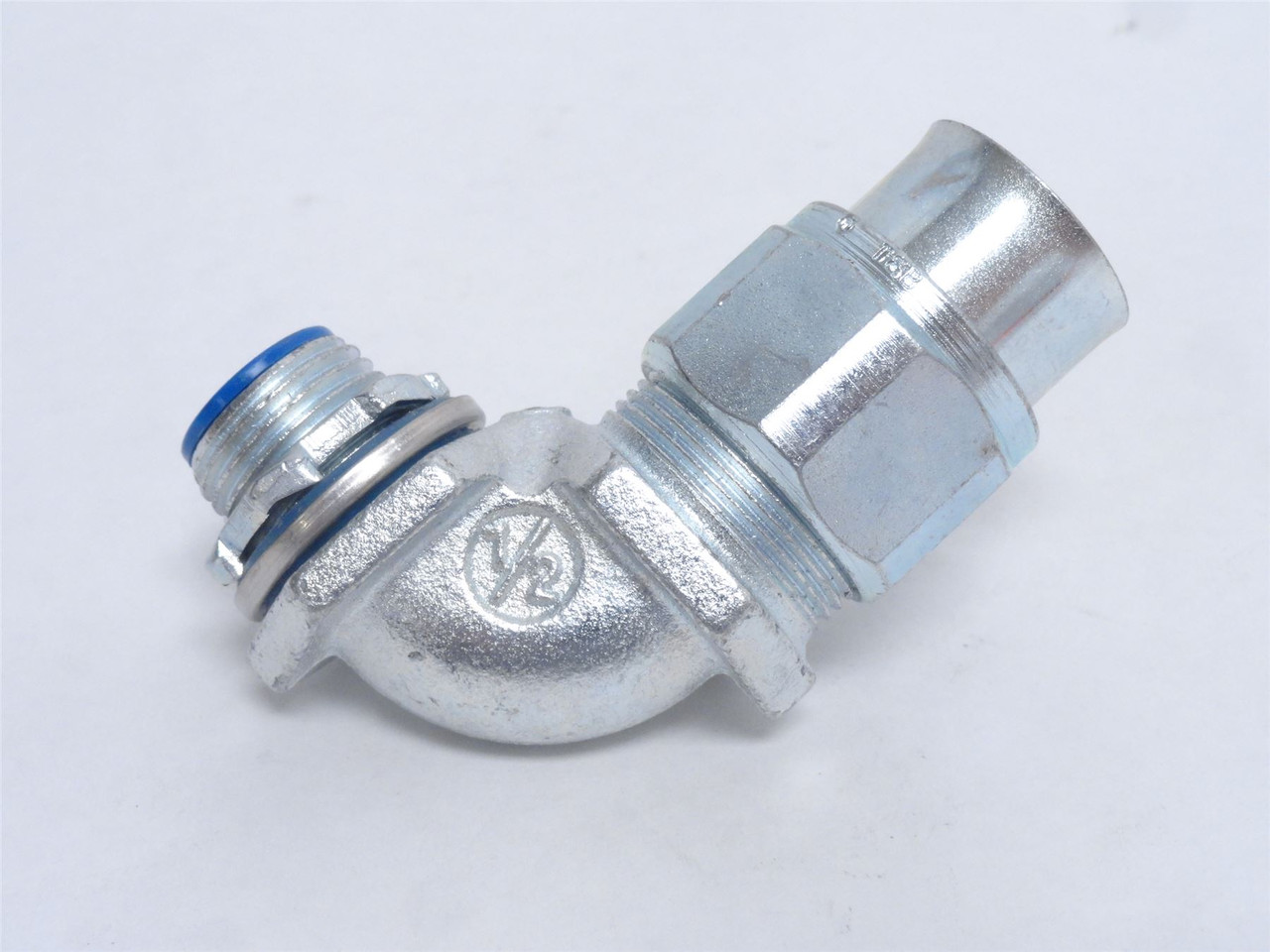 T and B 3741; Liquidtight Connector Elbow; 90Deg; Size: 1/2"