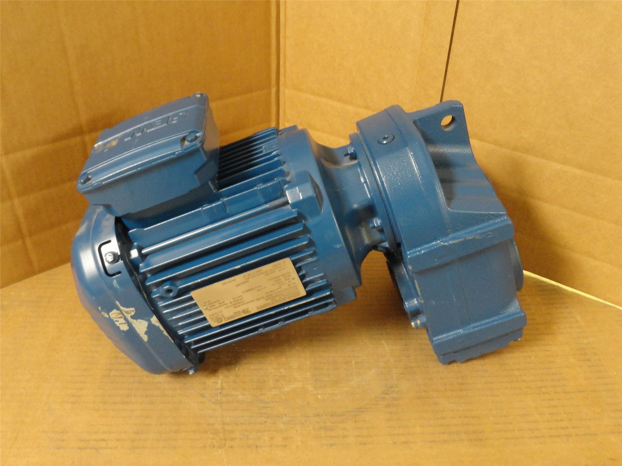 SEW FA37/GDRN90S4/Z; AC Gearmotor 17:1 Ratio 1.5HP 230/460VAC