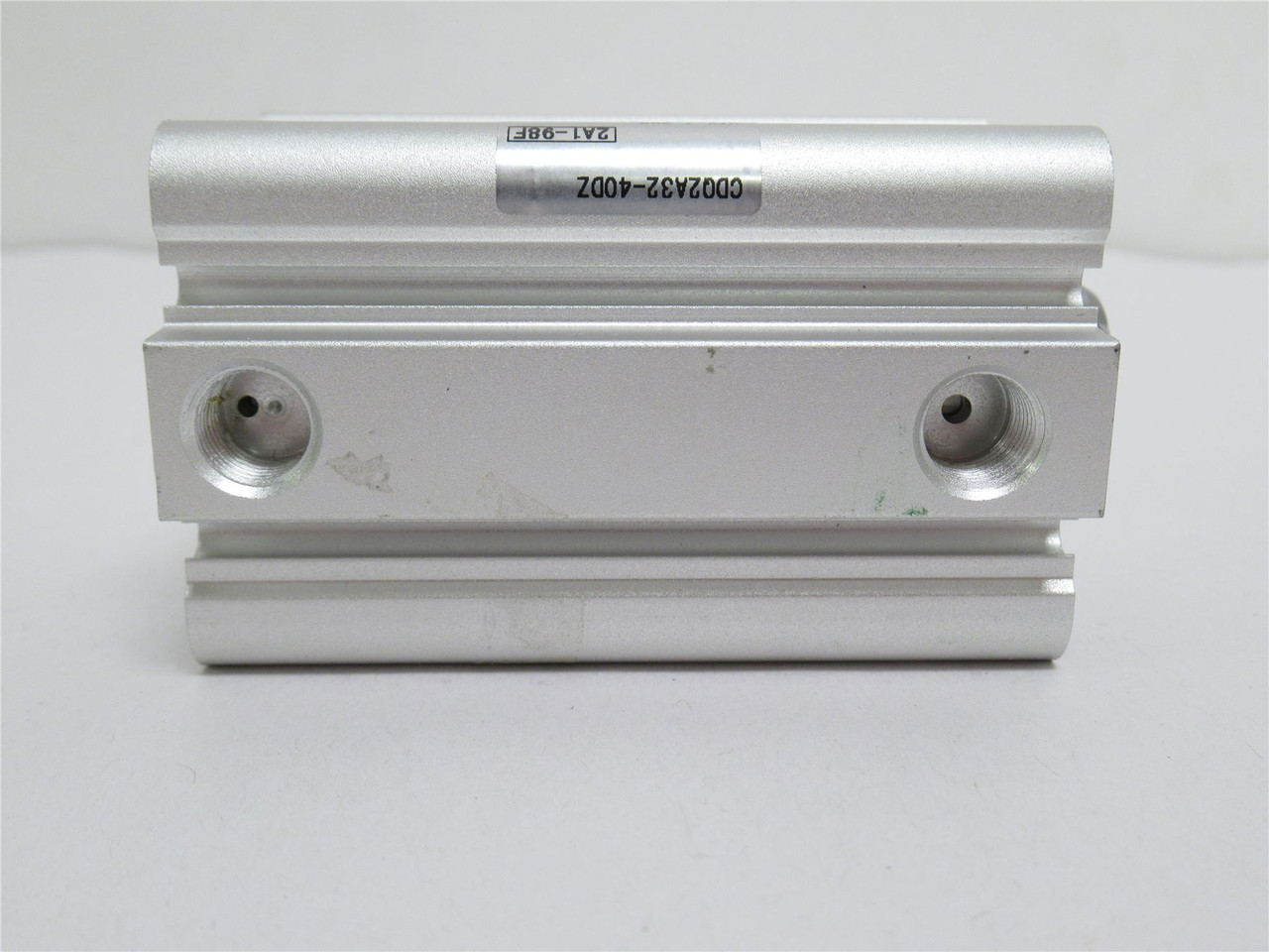 SMC CDQ2A32-40DZ; Compact Air Cylinder; 32mmID x 40mm Stroke SMC CDQ2A32-40DZ; Compact Air Cylinder; 32mmID x 40mm Stroke