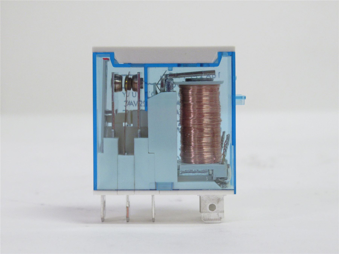 Allen-Bradley 700-HK36Z06; Slimline Relay; 6VDC Coil; 16A