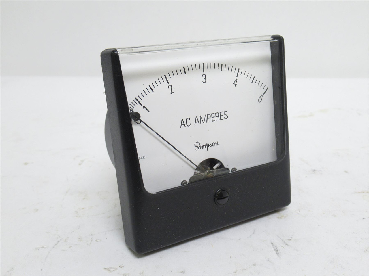 Simpson 1357; Analog Panel Meter 1T863; Range: 0-5 AC A Simpson 1357; Analog Panel Meter 1T863; Range: 0-5 AC A