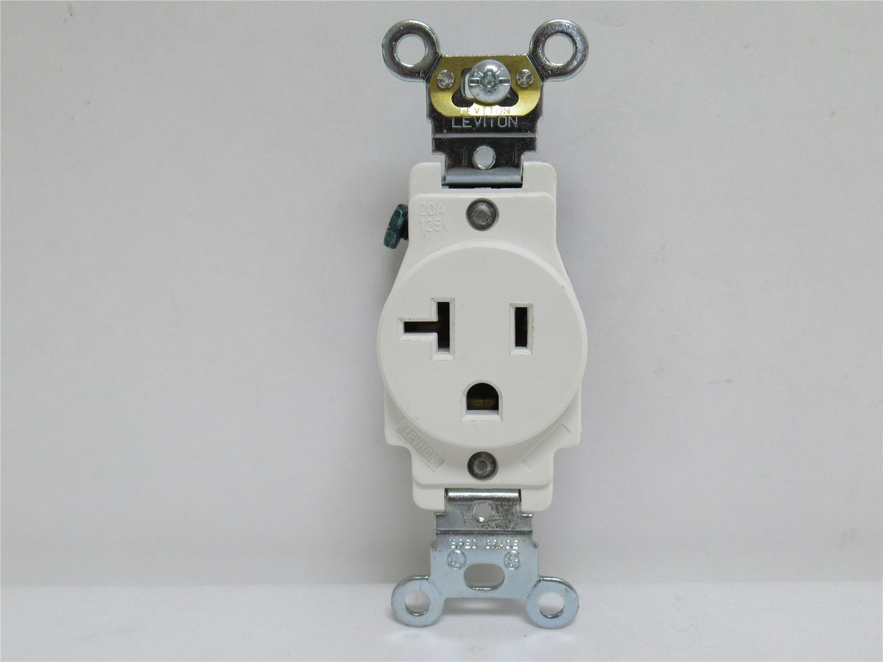 Leviton 5361-W; Receptacle; 15A; 125VAC; 2P; 3-Wire