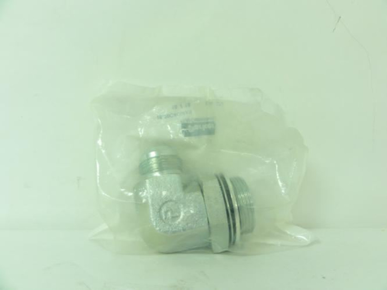 Parker 16-20C4OMXS; Fitting Tube 1"M JIC X 1-1/4"M BSPP Elbow Parker 16-20C4OMXS; Fitting Tube 1"M JIC X 1-1/4"M BSPP Elbow