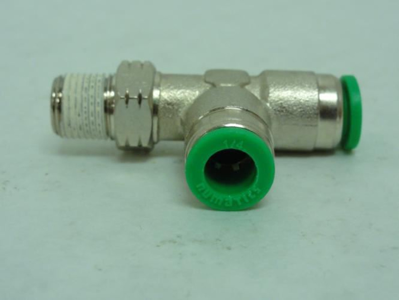 Numatics 114-104-020; Male Swivel Run Tee 1/4" x 1/8 MNPT
