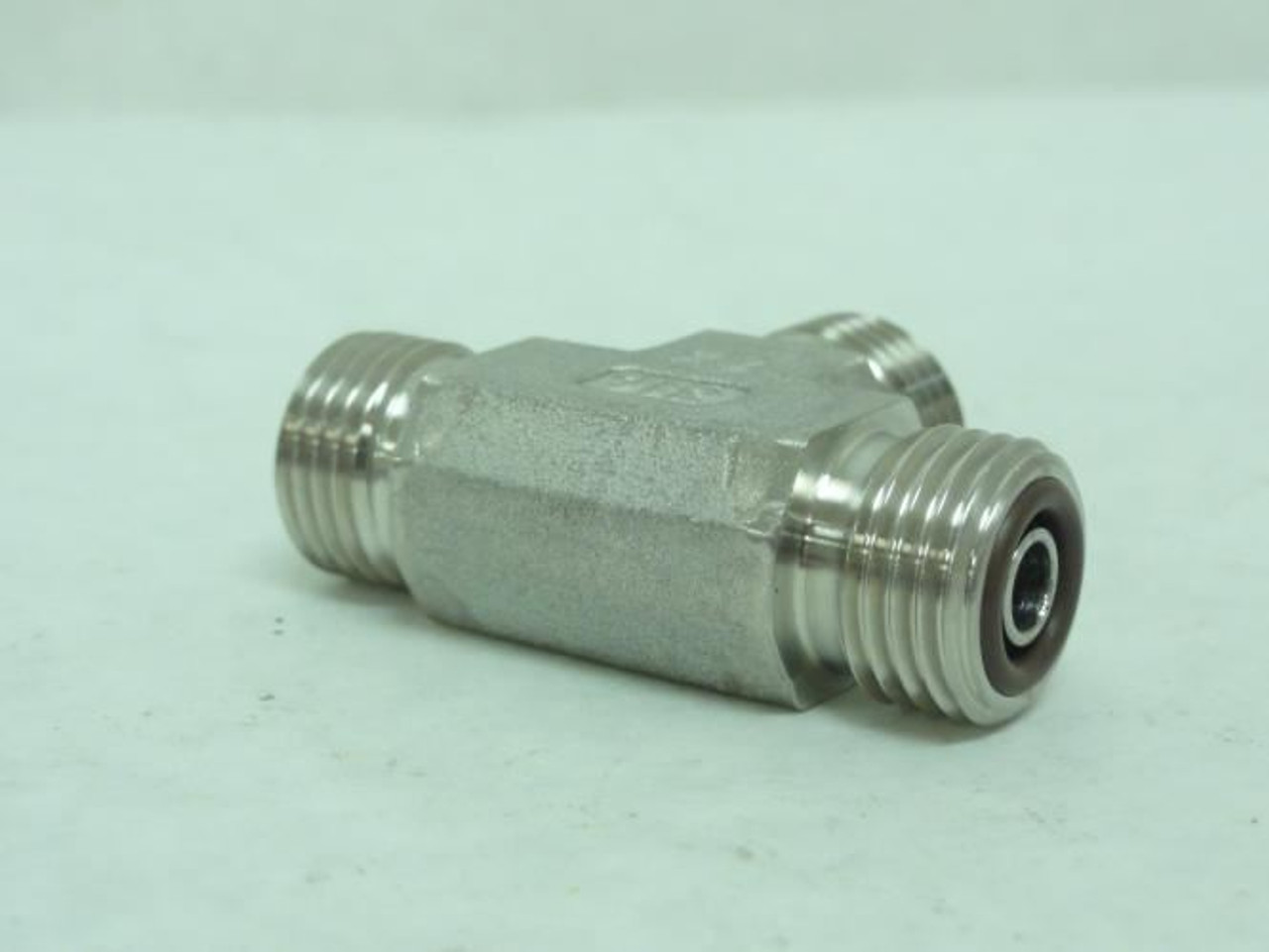 SSP P4T; Union Tee; SS-316; 1/4 OFS (x3) SSP P4T; Union Tee; SS-316; 1/4 OFS (x3)
