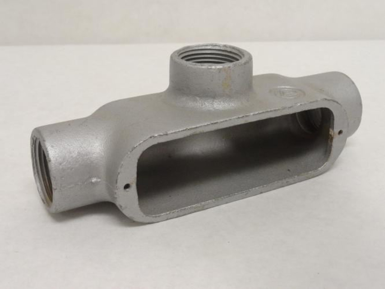 Appleton T100-M; Type: T; Conduit Body; Malleable Iron; 1FNPT