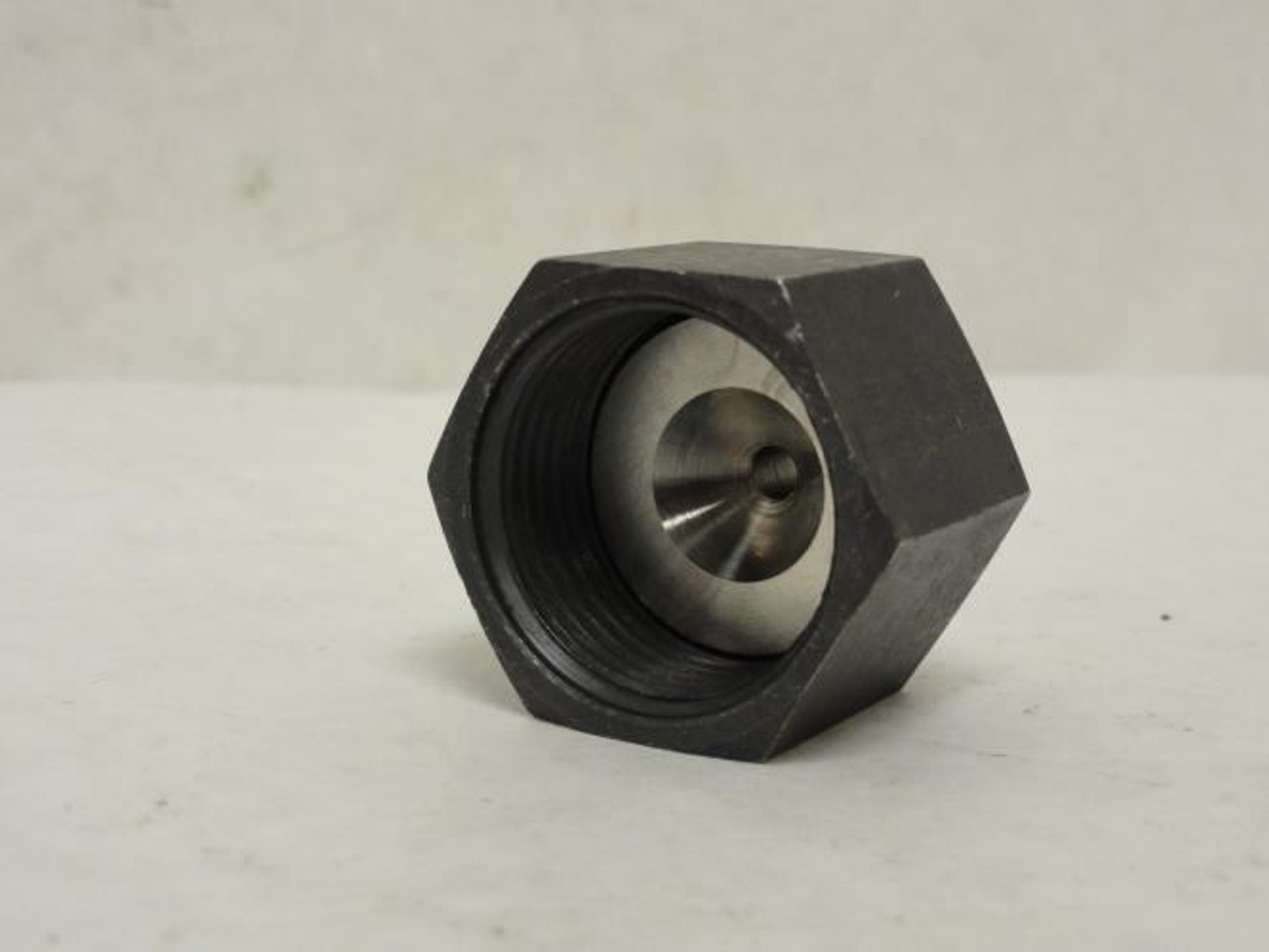 SSP P4-12FC-M; Pipe Connector 1/4 OFS Male x 3/4 OFS Female SSP P4-12FC-M; Pipe Connector 1/4 OFS Male x 3/4 OFS Female