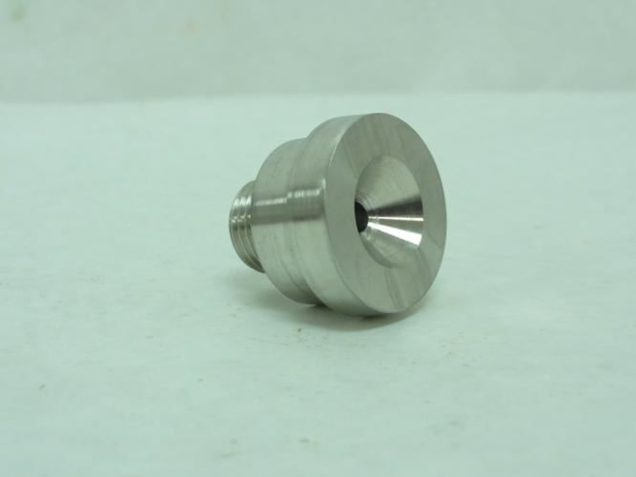 SSP P4-12FC-M; Pipe Connector 1/4 OFS Male x 3/4 OFS Female SSP P4-12FC-M; Pipe Connector 1/4 OFS Male x 3/4 OFS Female