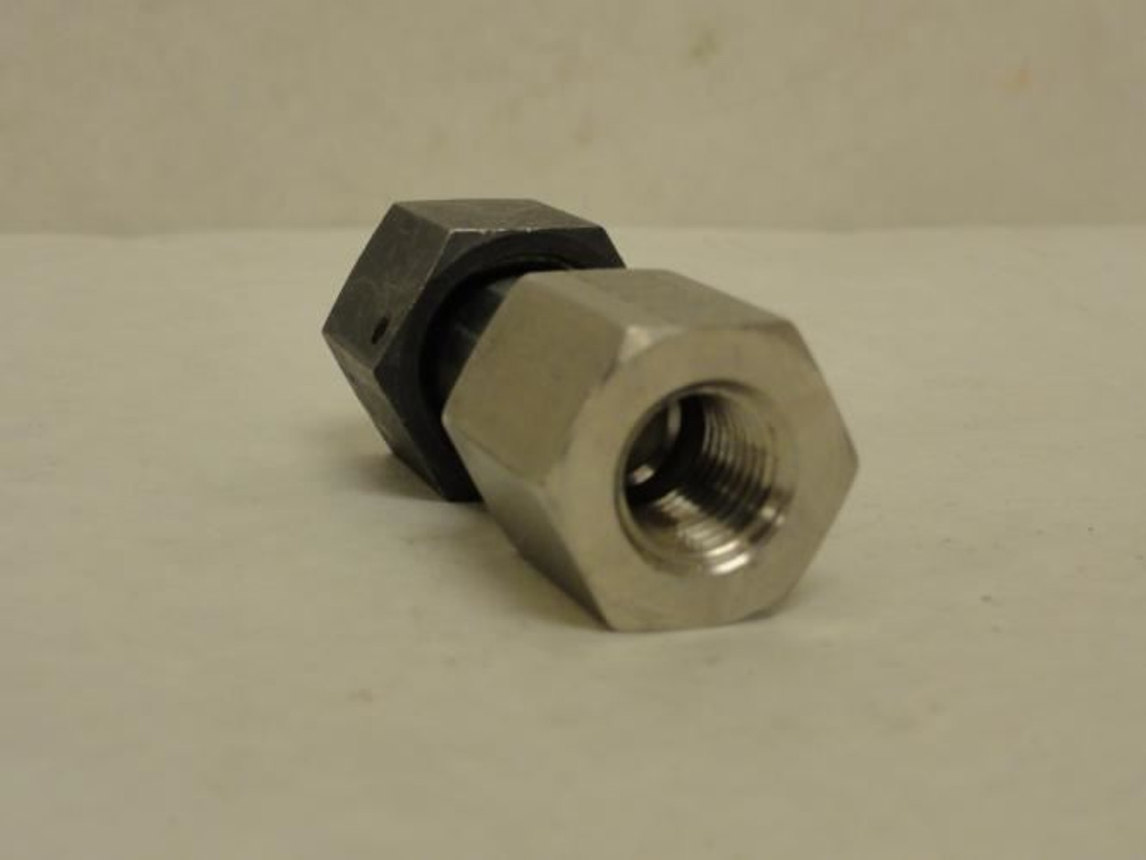 SSP SS8-4C; Swivel Nut Pipe Connector; SS-316; 1/4 NPT; 1/2 OFS SSP SS8-4C; Swivel Nut Pipe Connector; SS-316; 1/4 NPT; 1/2 OFS