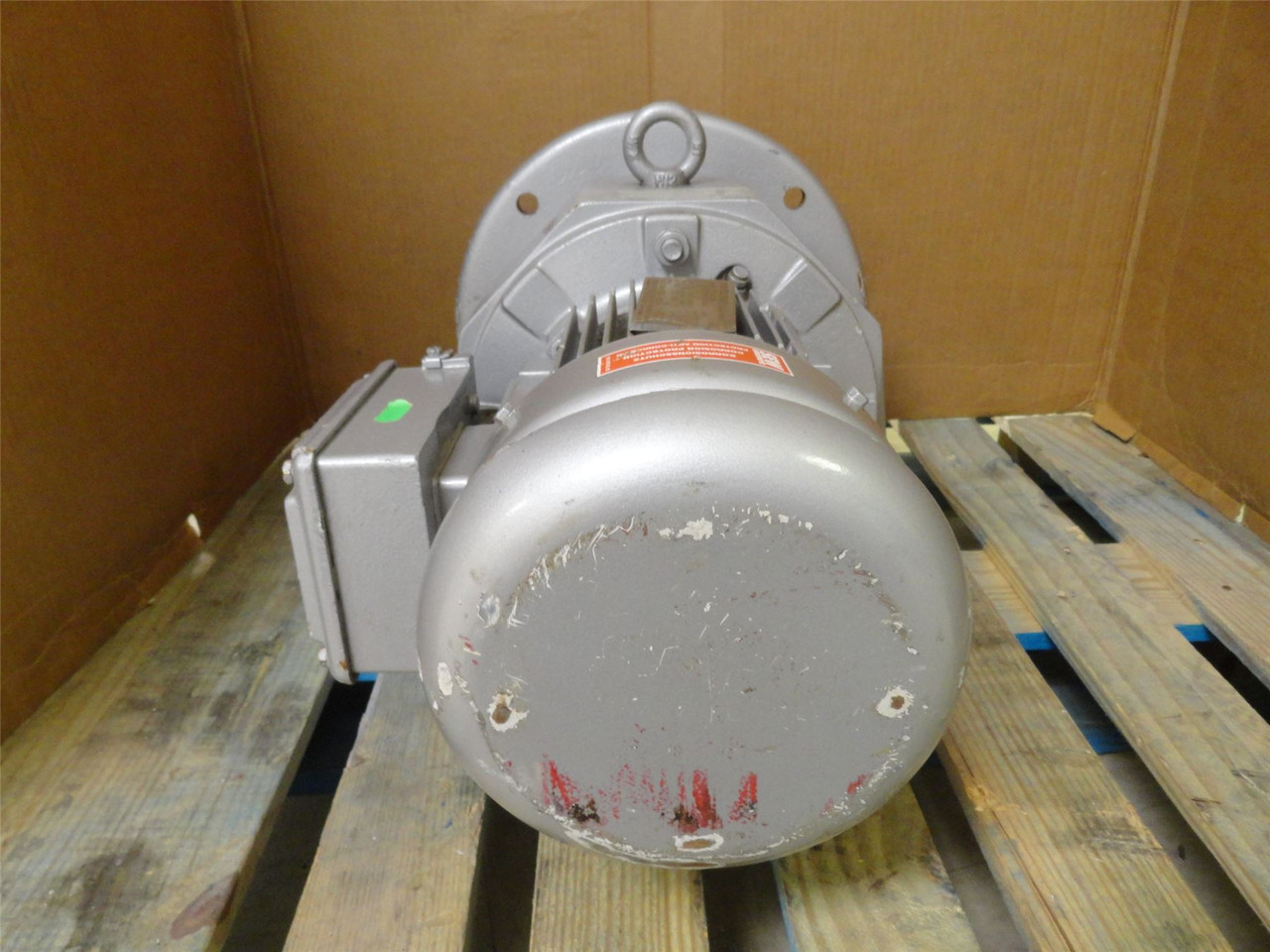 SEW RF83DT90S4/TH/C; AC Gearmotor W/Brake; 137:1 Ratio; 1.1kW
