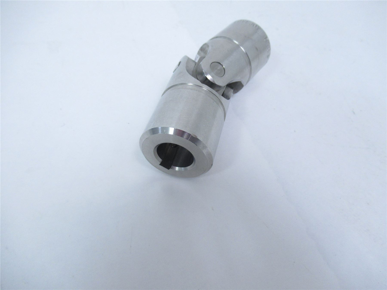 Lovejoy D8B-UJ-SS-5/8x5/8; Coupler 90 Degree 2 set screw.625"