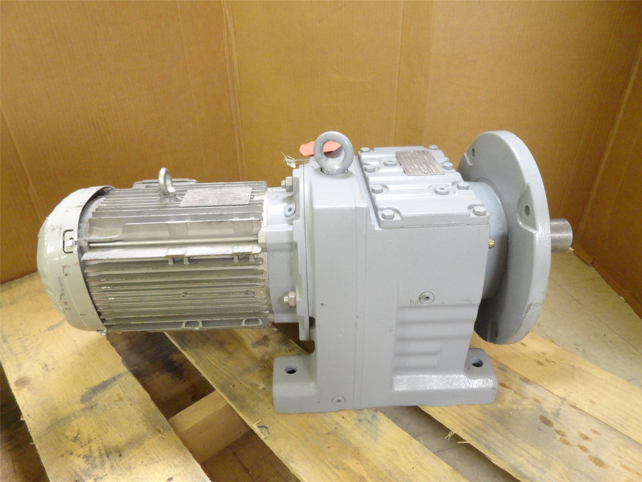 JBT 320058AAXAM; AC Gearmotor; 63.68:1 Ratio; 3.7kW; 230/460V JBT 320058AAXAM; AC Gearmotor; 63.68:1 Ratio; 3.7kW; 230/460V
