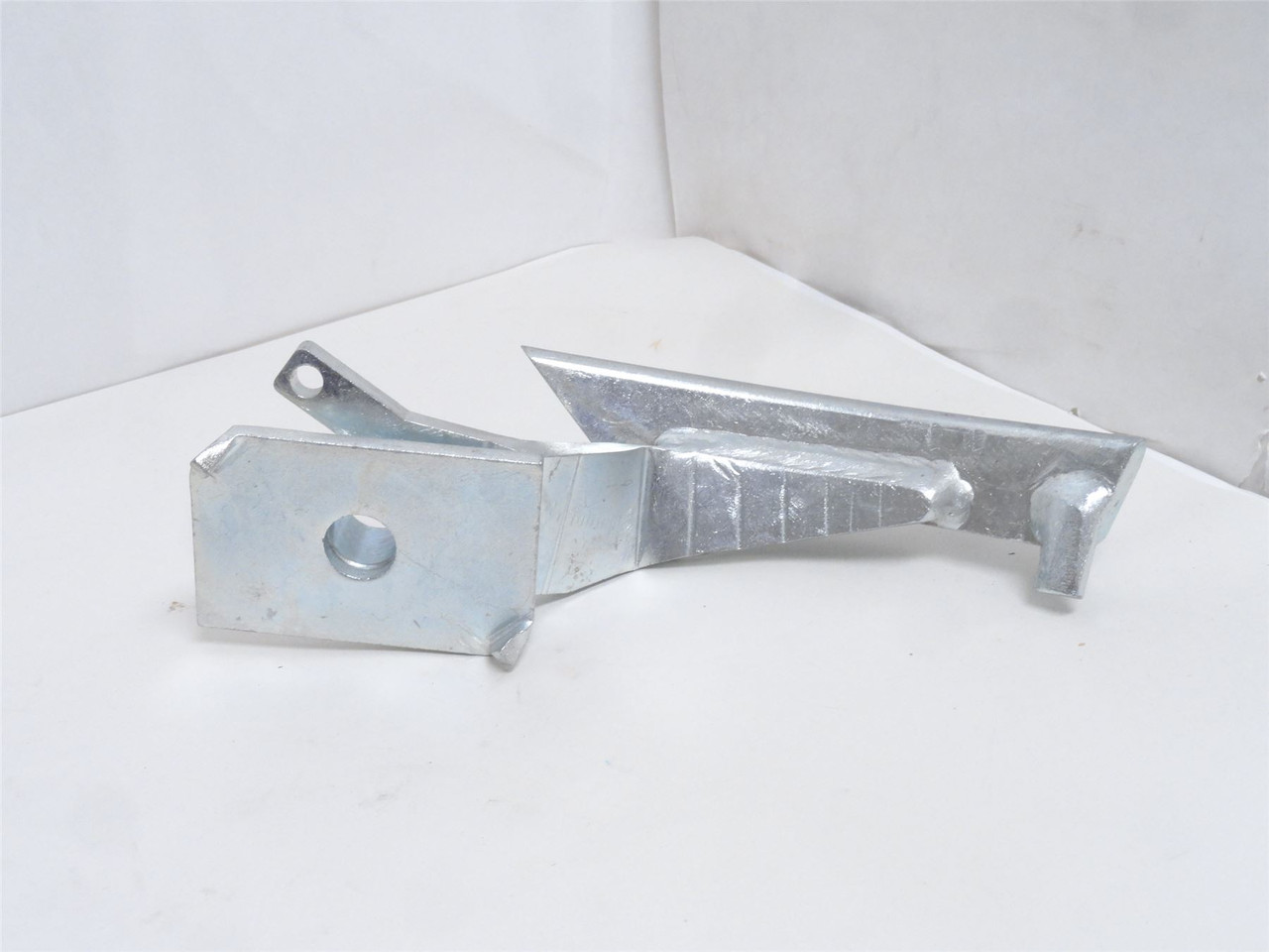 Leifell SP284; Lot-2 Galvanized Curved Lift Tracks