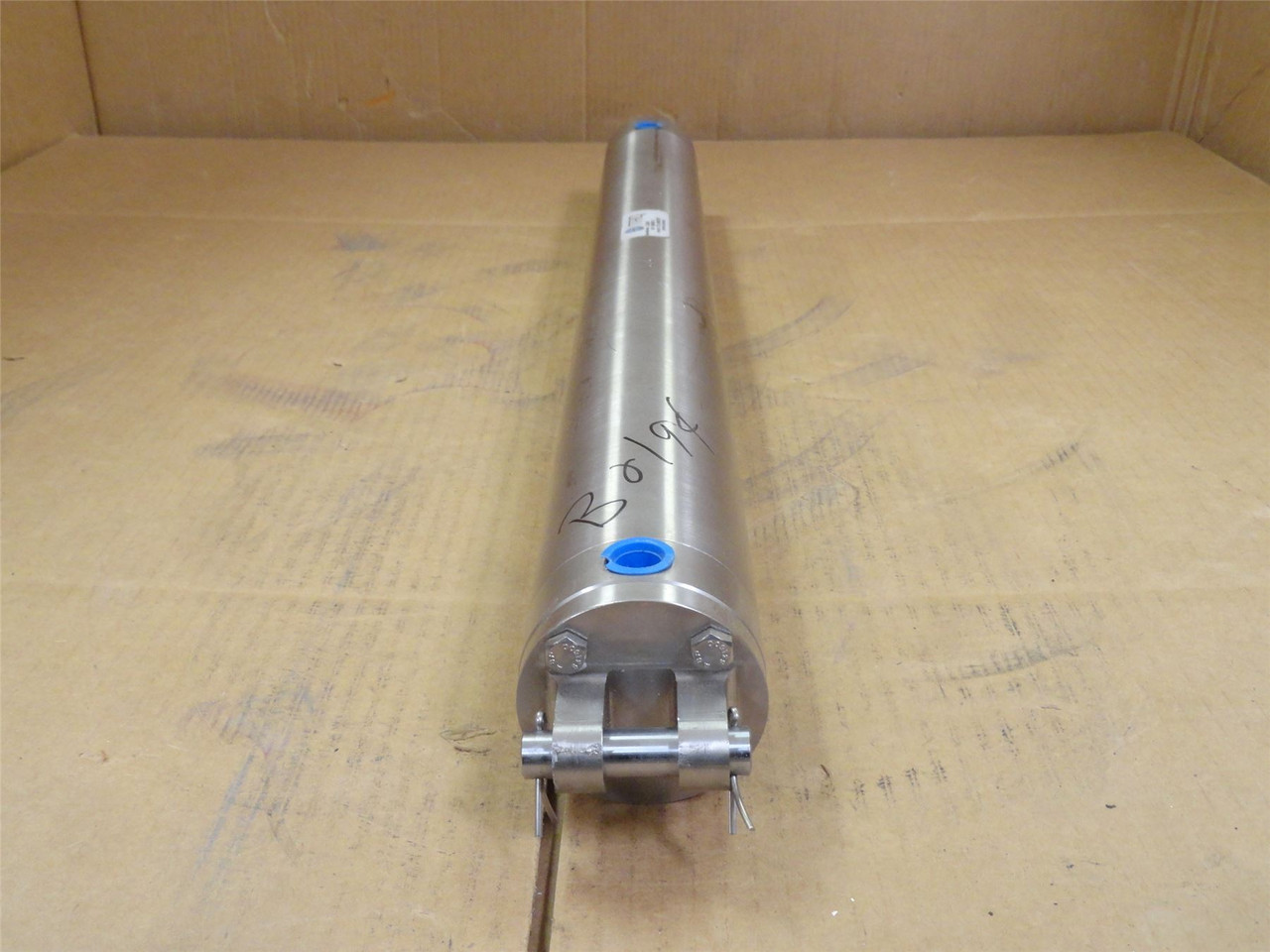 Bimba CYL-9862797; Air Cylinder; SS; 2-1/2"ID x 20" Stroke Bimba CYL-9862797; Air Cylinder; SS; 2-1/2"ID x 20" Stroke