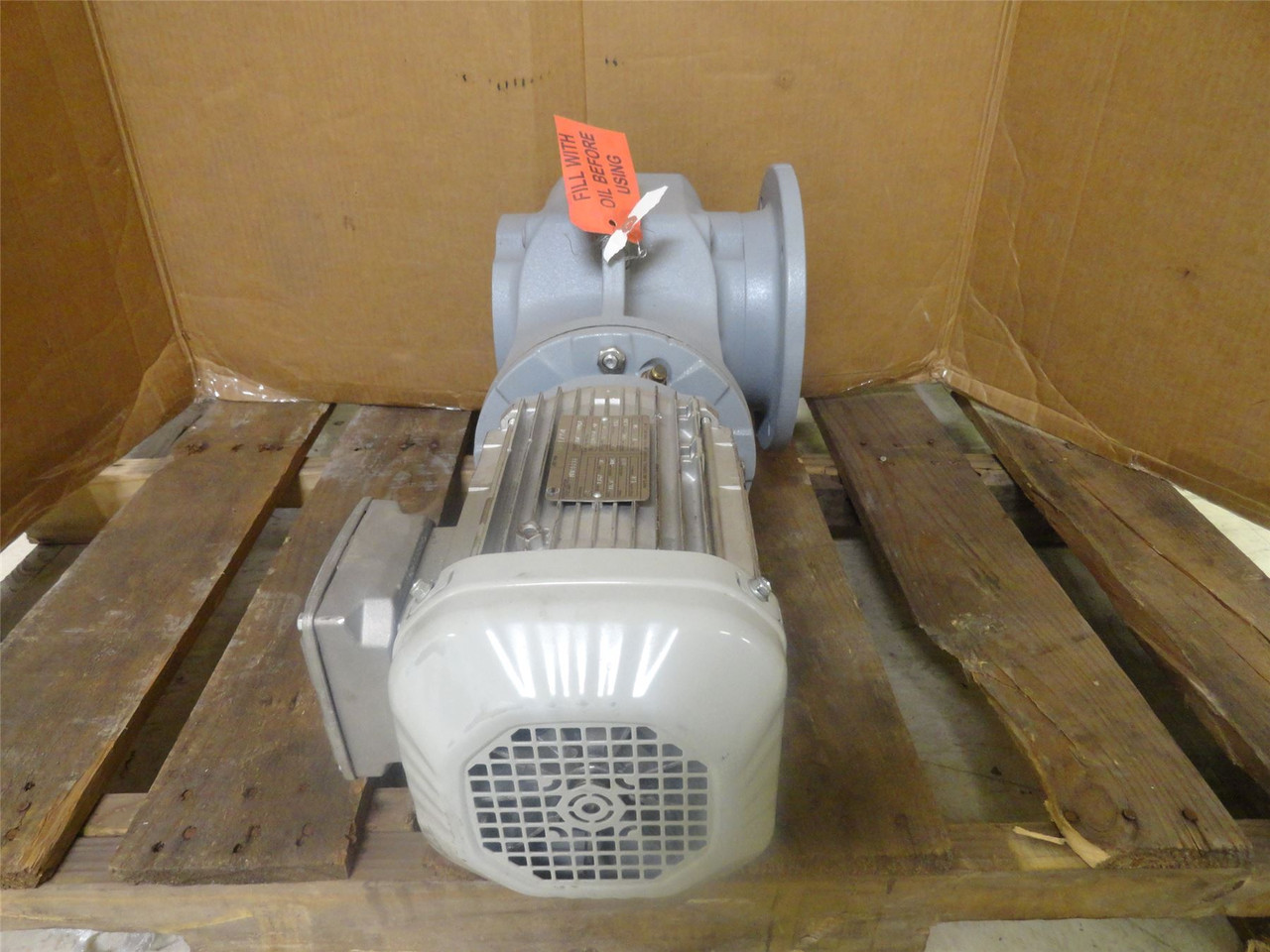 JBT N0117950; AC Gearmotor; 88.97:1 Ratio; 2HP; 230/460V; 60Hz JBT N0117950; AC Gearmotor; 88.97:1 Ratio; 2HP; 230/460V; 60Hz