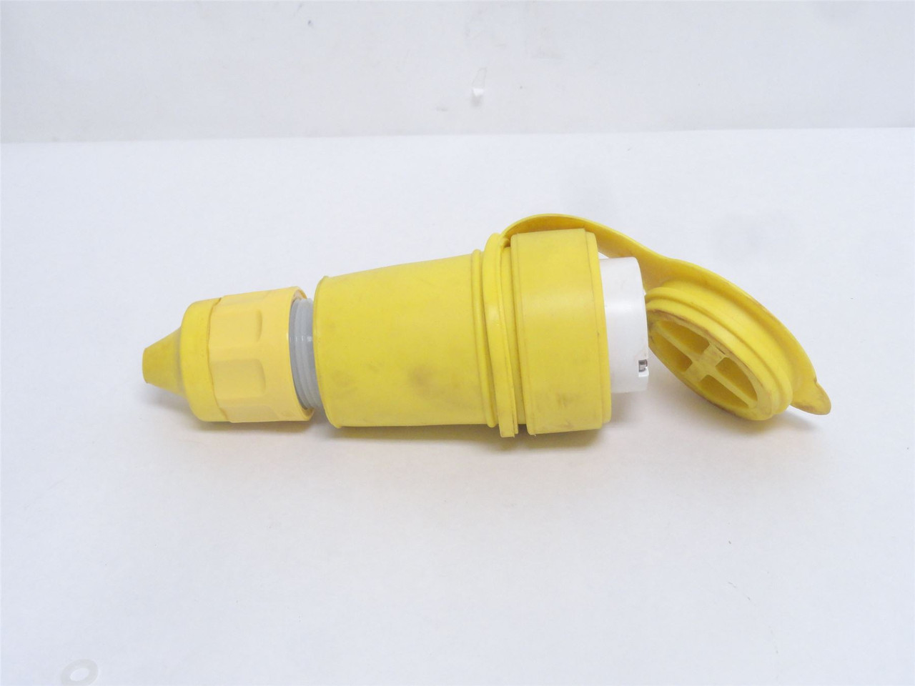 Hubbell HBL29W76; Watertight Connector: L16-30R; 30A; 480VAC